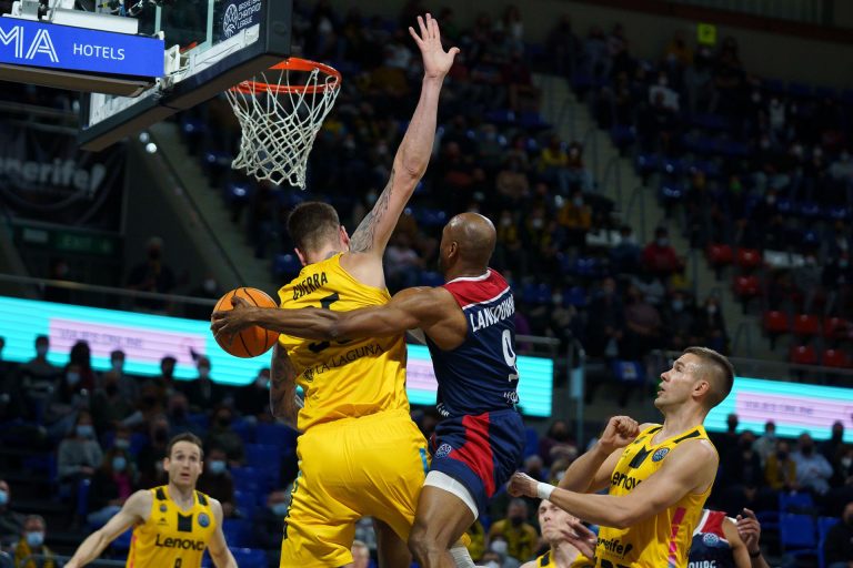 El Lenovo Tenerife cierra el Top 16 con un nuevo triunfo (71-66)