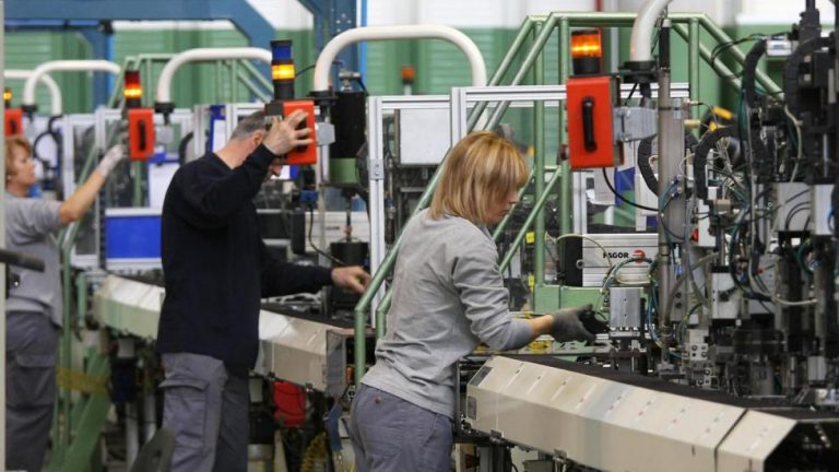 El Índice de Precios Industriales bajó un 26,5% en Canarias en octubre