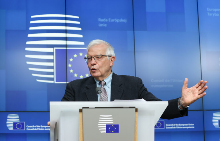 Borrell pide a Rusia desbloquear los puertos ucranianos