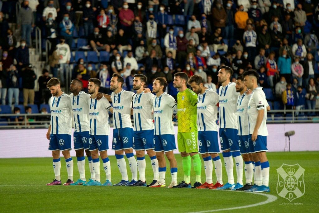 El CD Tenerife pierde tres puntos ante la UD Almería y opciones claras para acercarse al ascenso directo (0-1)