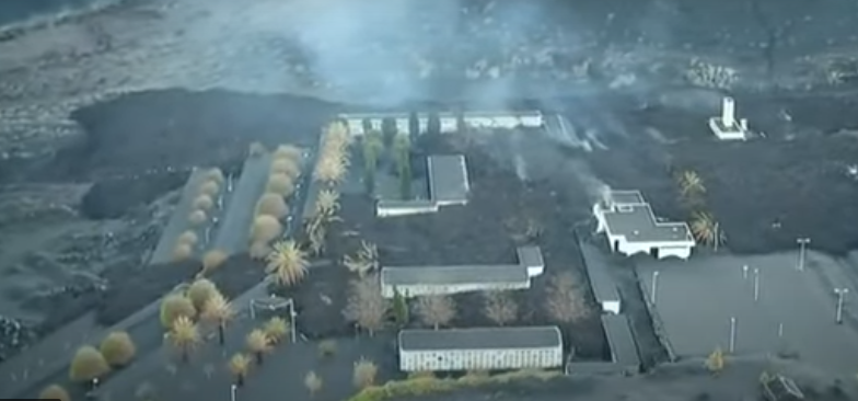 Avanza la reconstrucción del cementerio municipal de Los Llanos e