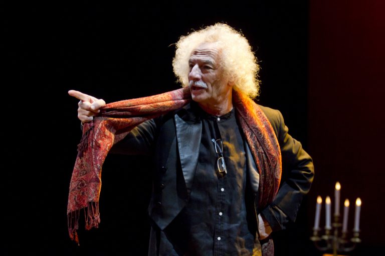 Rafael Álvarez El Brujo inaugura el V Festival Canarias Artes Escénicas mostrando El alma de Valle Inclán