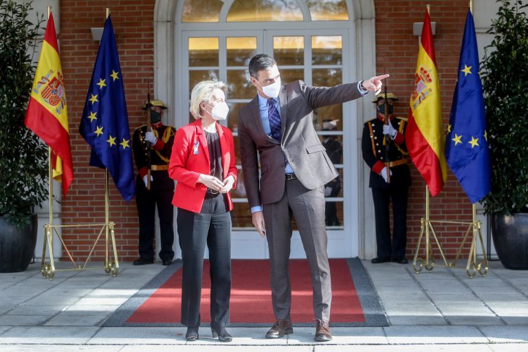 Von der Leyen y Sánchez apuestan por «diversificar» las fuentes de energía para no depender de Rusia