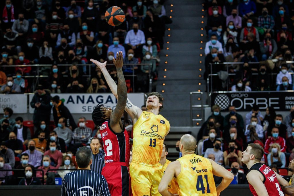 El Gran Canaria cambia la tendencia ante el Casademont Zaragoza