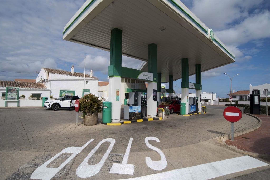 Consumo inspeccionará las gasolineras para comprobar que se cumple con el descuento del combustible