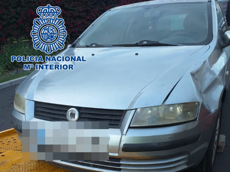 Detenido por retirar coches de la vía con una grúa para venderlos por piezas o como chatarra
