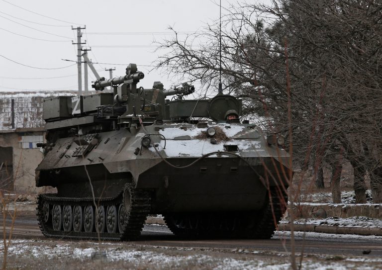 Rusia bombardea tres grandes ciudades de Ucrania y se aproxima a territorio de la UE y de la OTAN
