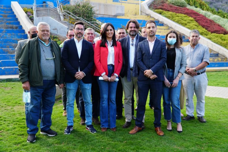 Vidina Espino anuncia que «colaborará» con CC «sin afiliarse» al partido