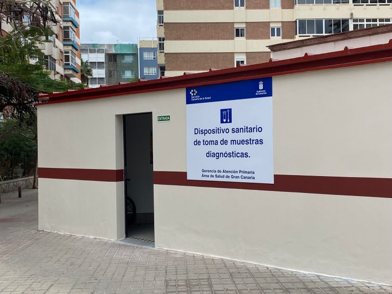 Canarias suma 1.828 nuevos casos de COVID-19 las últimas 24 horas