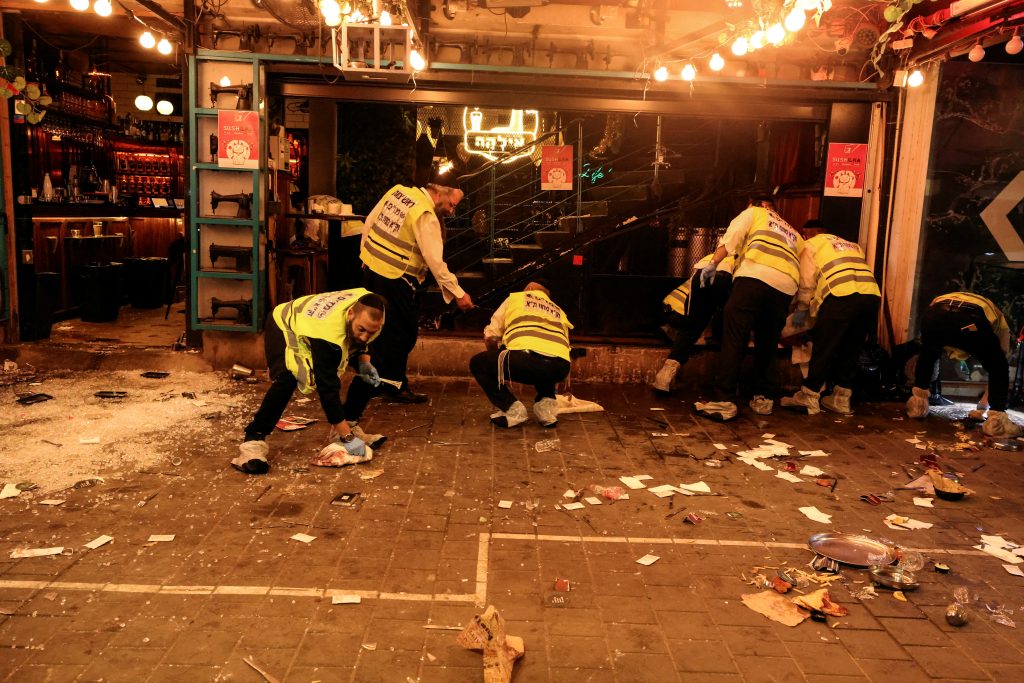 Dos muertos y una decena de heridos en un tiroteo en la ciudad israelí de Tel Aviv