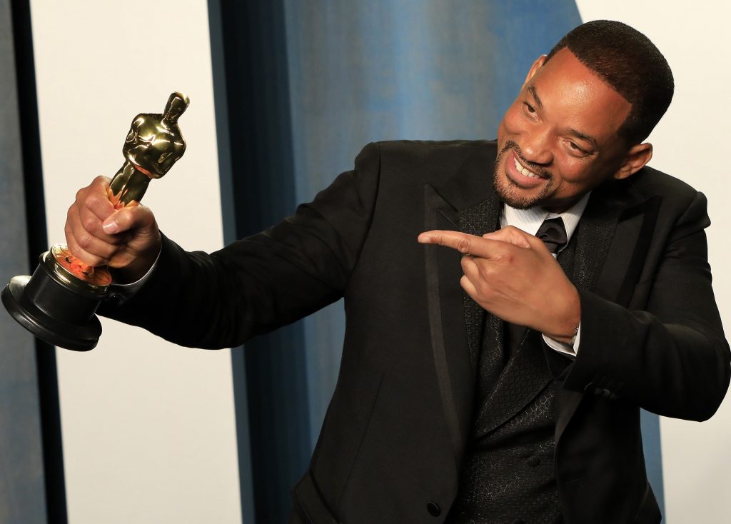Will Smith renuncia a la Academia de Hollywood