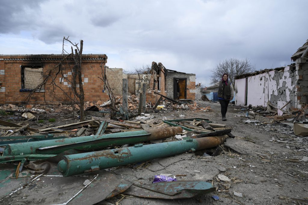 Ucrania cifra en casi 900 los civiles muertos por ataques rusos en la región de Kiev