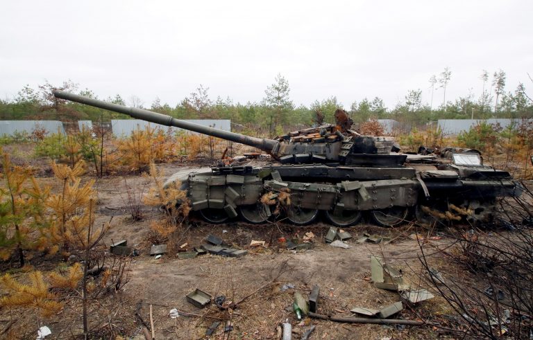 Putin condecora a la brigada militar acusada de matar civiles en Bucha
