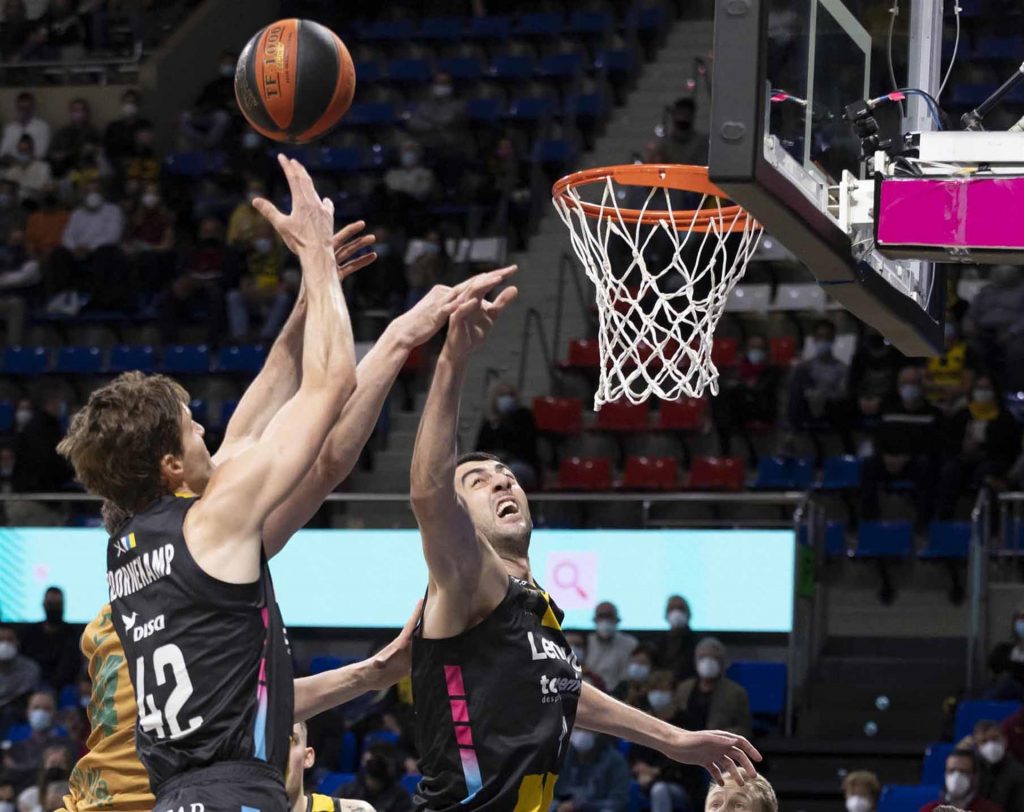 El Lenovo Tenerife se mide al Valencia Basket, un rival directo