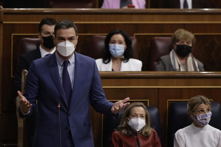 Sánchez pide al PP aclarar si van a «apoyar» o a «estorbar con la ultraderecha»