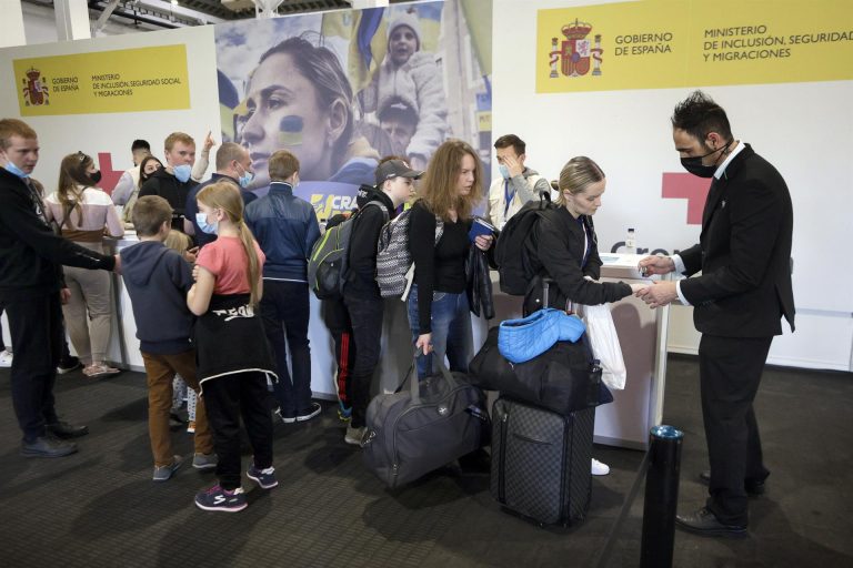 Cerca de un millar de desplazados por la guerra en Ucrania obtienen protección en Canarias