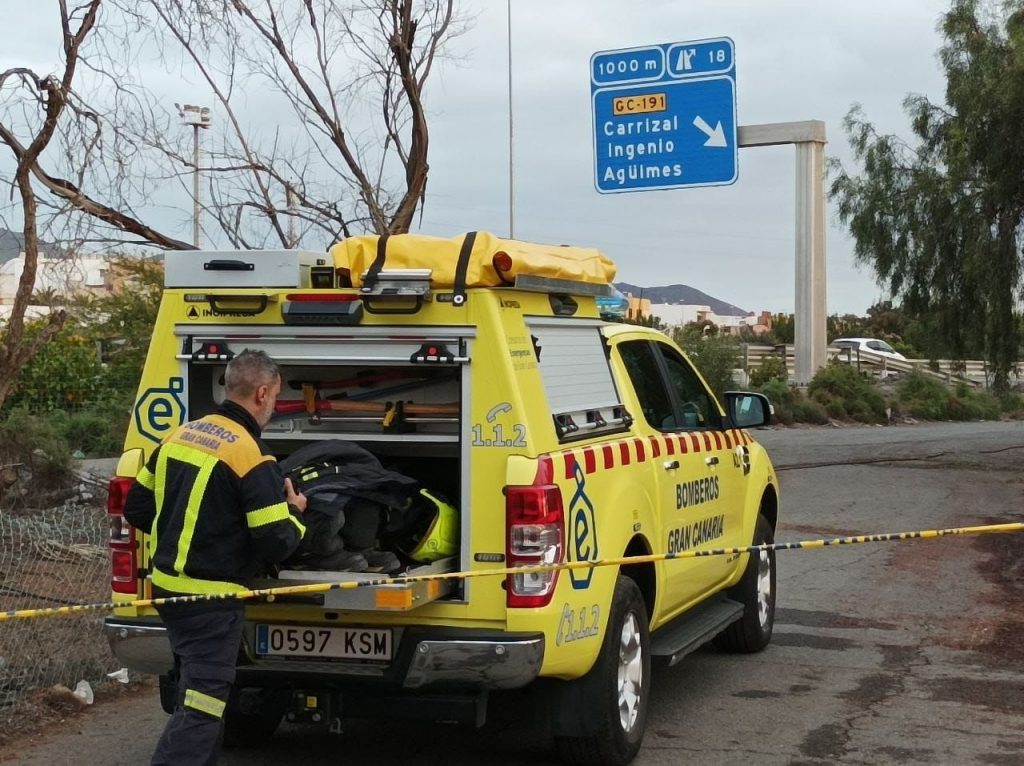 Sofocado un incendio en una nave cerca del aeropuerto de Gran Canaria