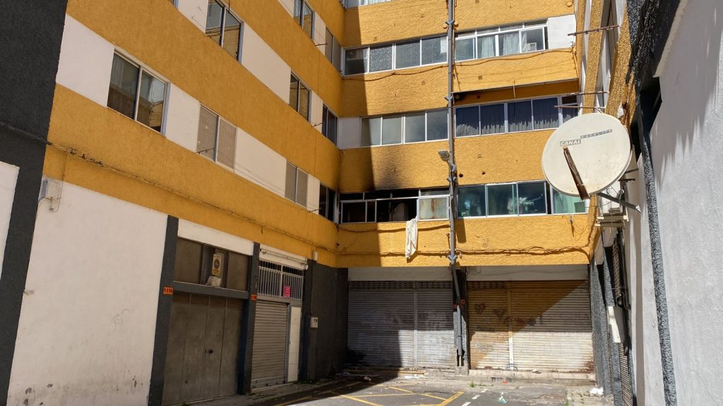 Evacuadas dos personas mayores en el incendio de una vivienda en Tenerife