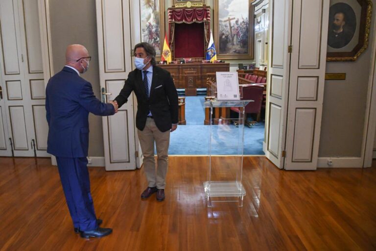 El Diputado del Común alerta de déficits en la atención al público en la administración
