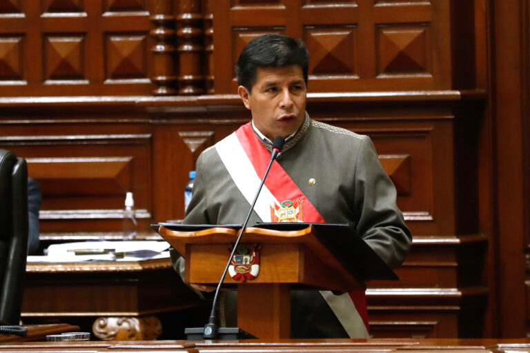 Perú decreta el toque de queda en Lima y Callao por paro transportista
