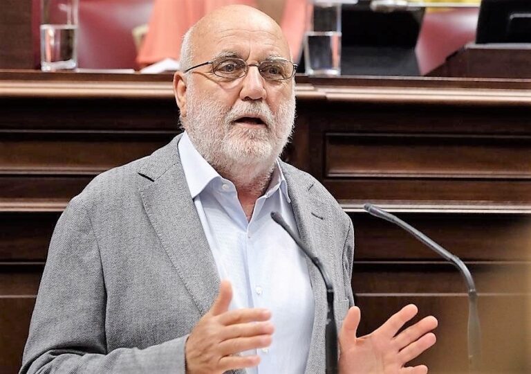 Sí Podemos planta a Batet en el Parlamento por la retirada del escaño a Alberto Rodríguez