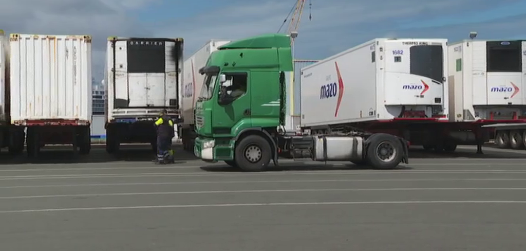 Los semirremolques frigoríficos no pueden pasar la ITV en Canarias