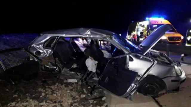 El suceso tuvo lugar en la carretera FV-2 en dirección a Costa Calma. La conductora aún se encuentra convaleciente y exige alguna medida para evitar más accidentes