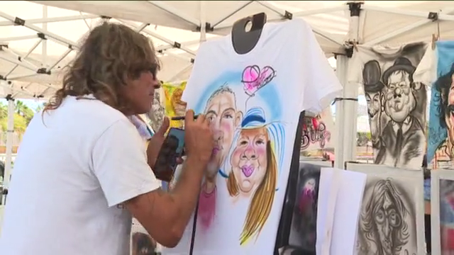 Fuerteventura inaugura la Semana Santa con la reapertura del mercadillo de Caleta de Fuste, en Antigua. Cuenta con un centenar de puestos diferentes