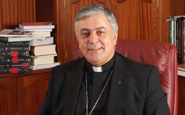 El papa acepta la renuncia, por edad, del obispo de Tenerife Bernardo Álvarez