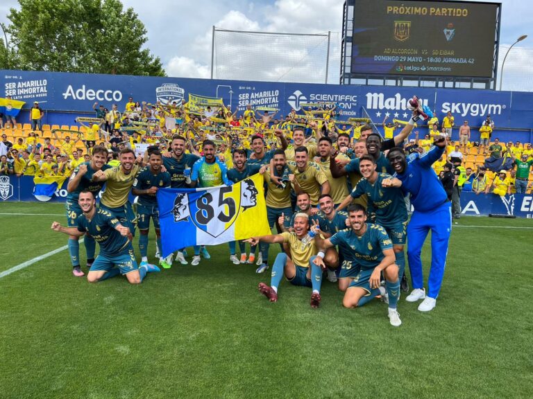 Las Palmas refuerza sus opciones de promoción en Alcorcón