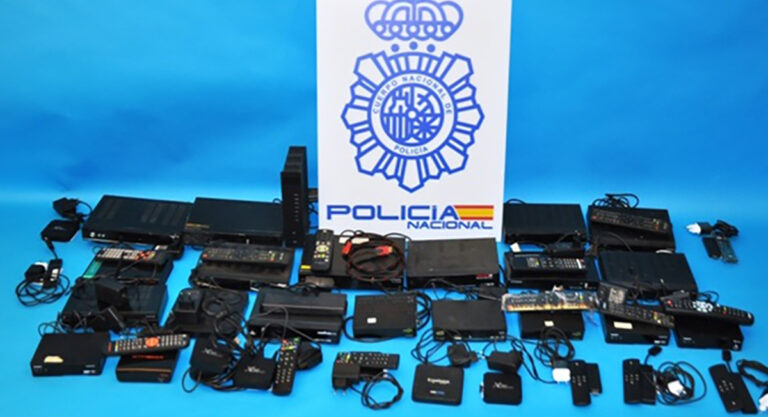 Inspeccionan 166 bares por el uso ilícito de la señal de partidos de fútbol de pago