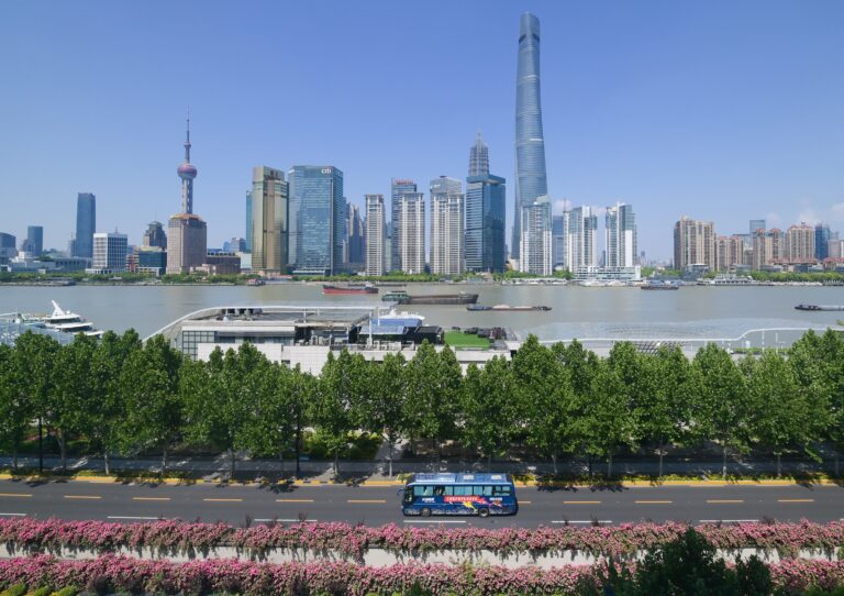 Shanghái adaptará las restricciones por barrios, en función de los casos de COVID-19