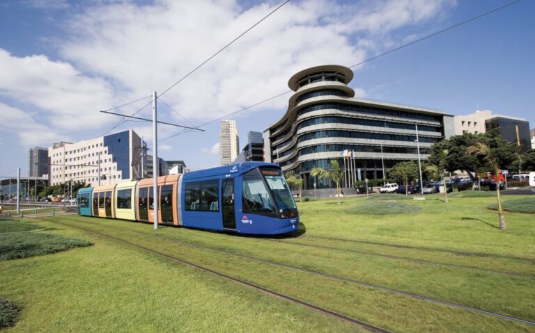 La historia de los proyectos ferroviarios de Tenerife