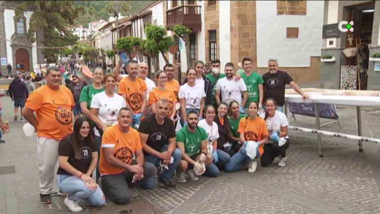 Preparan en Gran Canaria el bocadillo de chorizo de Teror más largo de la historia
