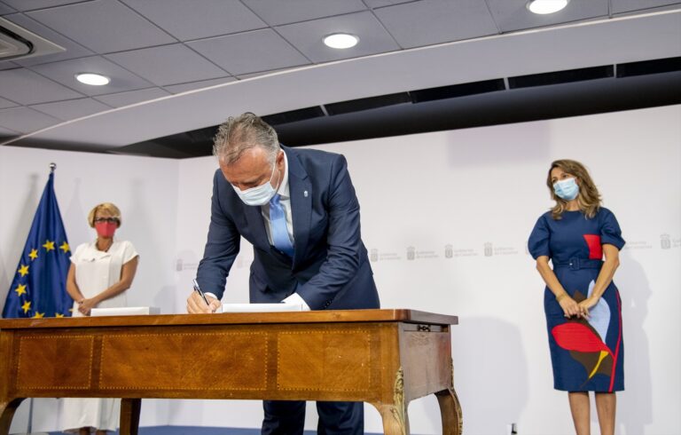 Canarias y Estado firman el Plan Integral de Empleo en La Palma