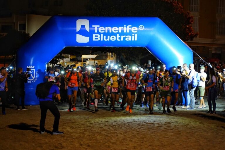 Unos 257 corredores toman la salida en la prueba reina de la Tenerife Bluetrail