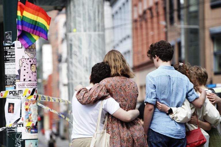 Noruega, en alerta máxima terrorista tras un ataque contra un club LGTBI