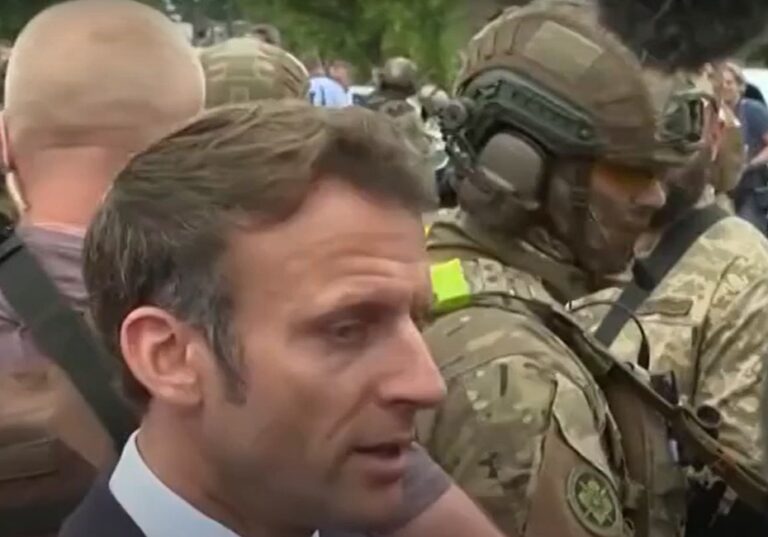 Emmanuel Macron visita Kyviv y solicita el fin de la guerra en Ucrania