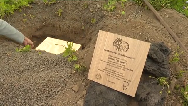 Una cápsula del tiempo para recordar dos años peculiares en el colegio CEIP Adamancasis