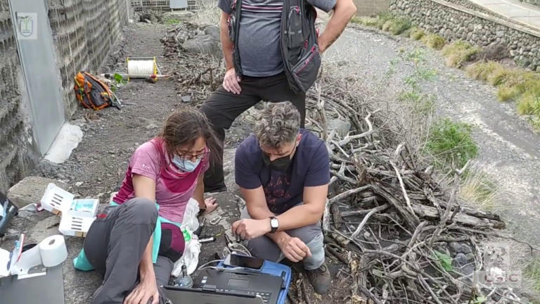 EL IGME estudia la afección de la erupción volcánica de Cumbre Vieja en las aguas subterráneas