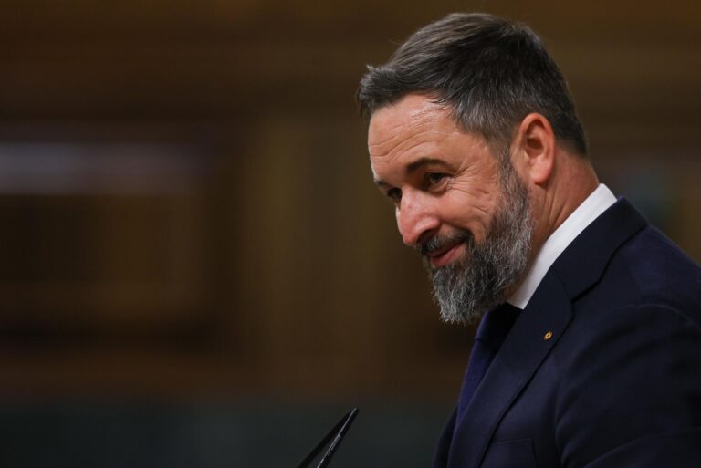 Abascal afronta «tranquilo» la moción de censura, convencido de que hace lo correcto