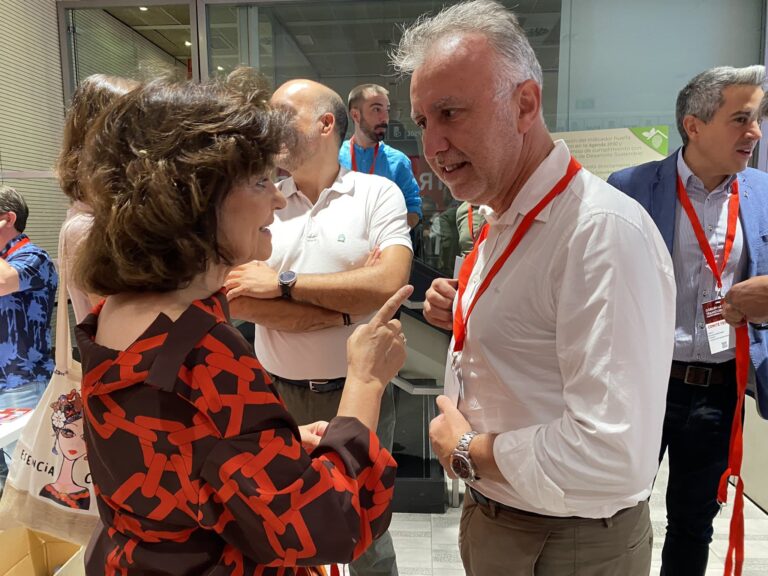 Torres pide «unión» para culminar la legislatura