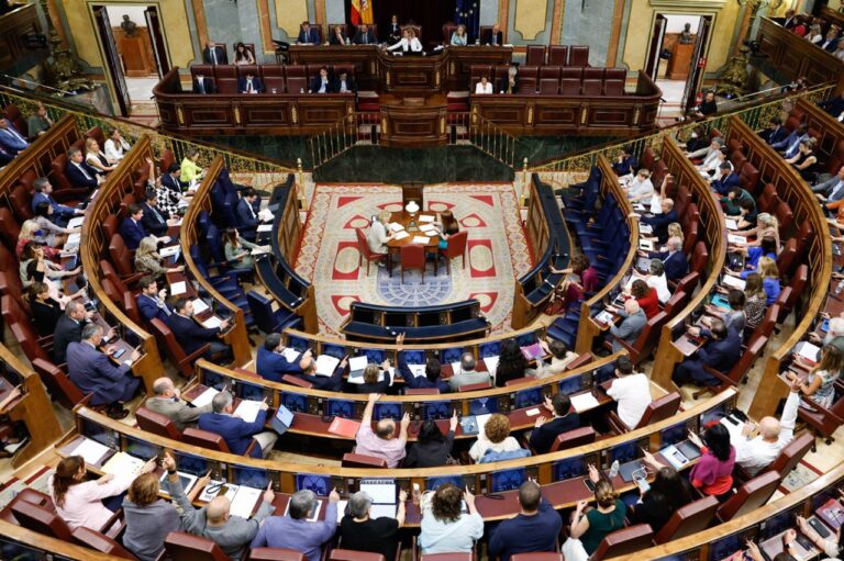 PSOE y Podemos piden que el enriquecimiento ilícito de cargos públicos se castigue con 3 años de cárcel