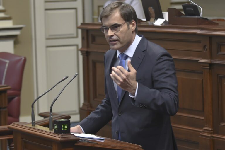 El PP exige a Torres que ponga fin a «continuos anuncios y bailes de fecha» sobre el traspaso de Costas