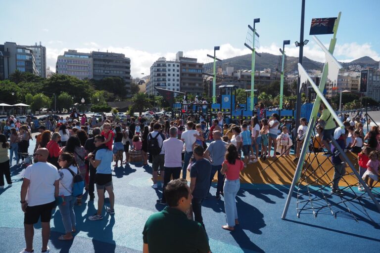Santa Cruz de Tenerife inaugura el parque infantil de «La Gesta»