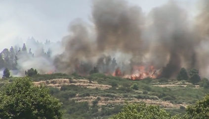 El incendio de Los Realejos tiene 11 kilómetros de perímetro y afecta a más de 500 hectáreas