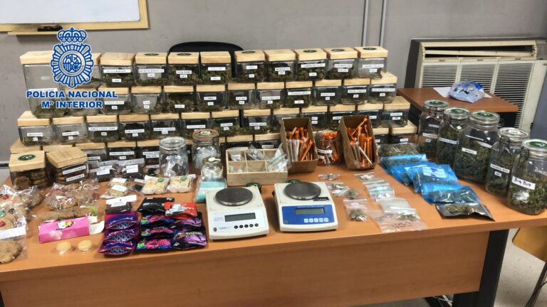 La Policía Nacional desarticula un punto de venta ilegal de droga en el sur de Tenerife