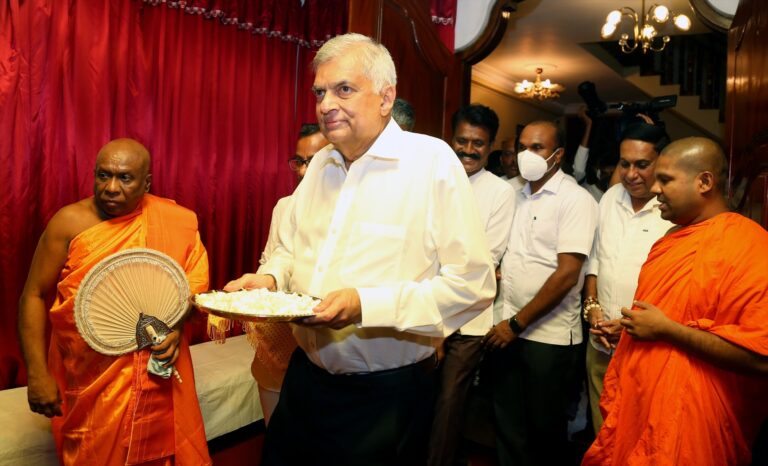 El presidente en funciones de Sri Lanka declara el estado de emergencia en el país