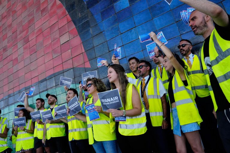 Sin cancelaciones en el quinto día de paro en Ryanair y ocho en el primero en EasyJet