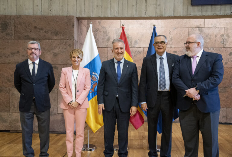 José Carlos Francisco jura su cargo como presidente del Consejo Económico y Social
